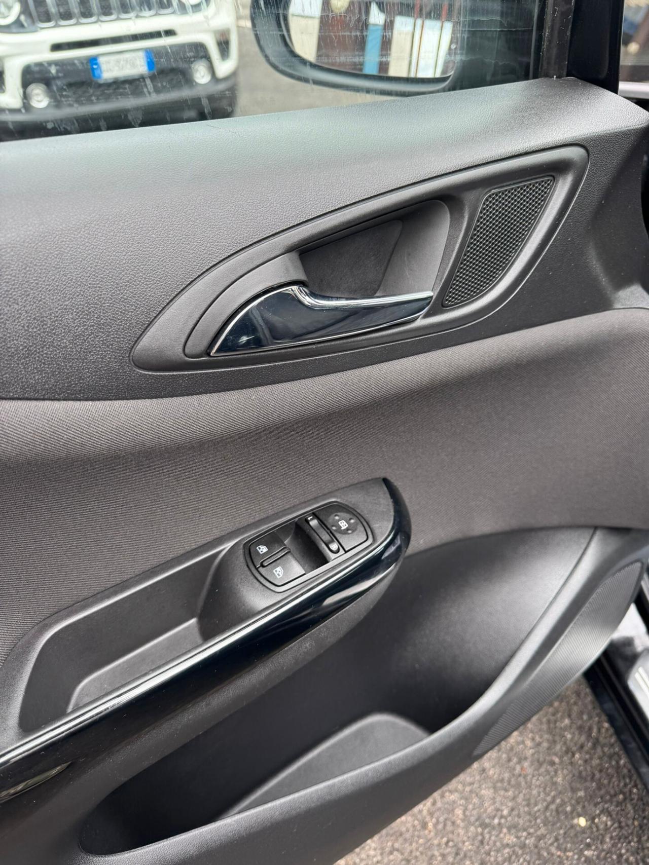 Opel Corsa 1.2 5 porte 120 Anniversary