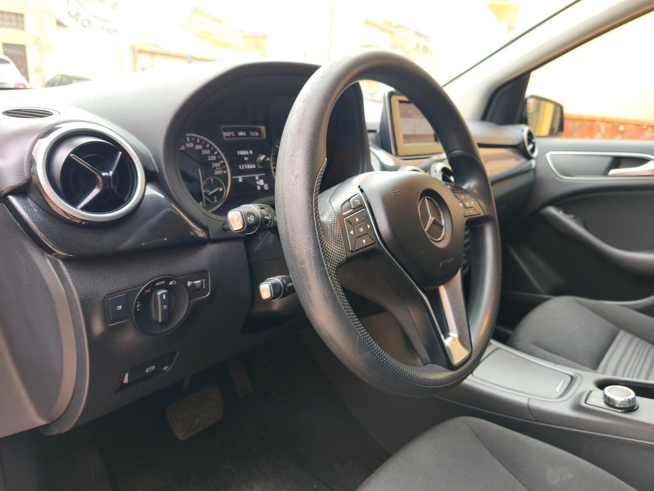 Mercedes-Benz B 180 cdi POCHI KM PROMO COMPRESO PASSAGGIO