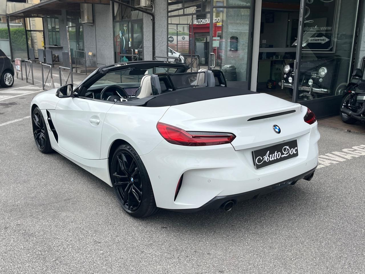 Bmw Z4 sDrive20i Msport PADDLE NAVY HARMAN KARDON