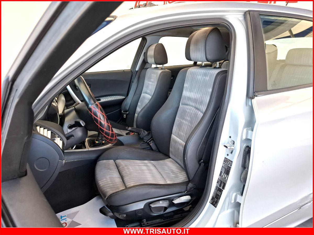 BMW 120d 2.0 Attiva (TETTUCCIO APRIBILE)