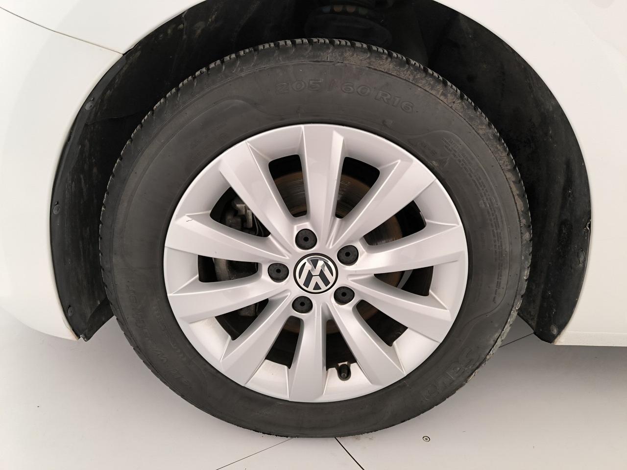 Volkswagen Maggiolino 1.6 tdi design 105cv