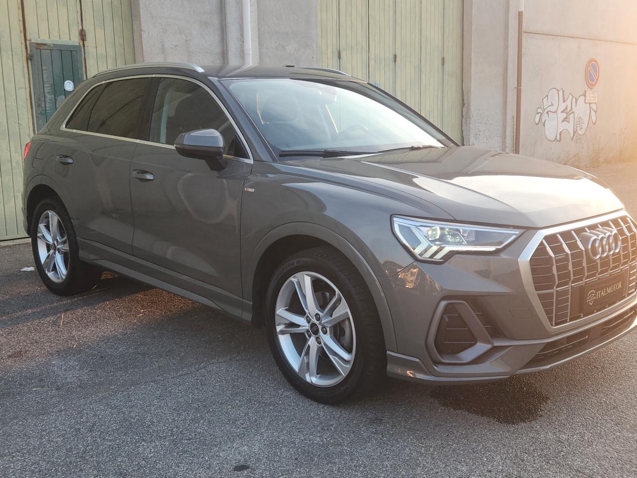 Audi Q3 35 2.0 TDI S LINE EDITION QUATTRO S TRONIC