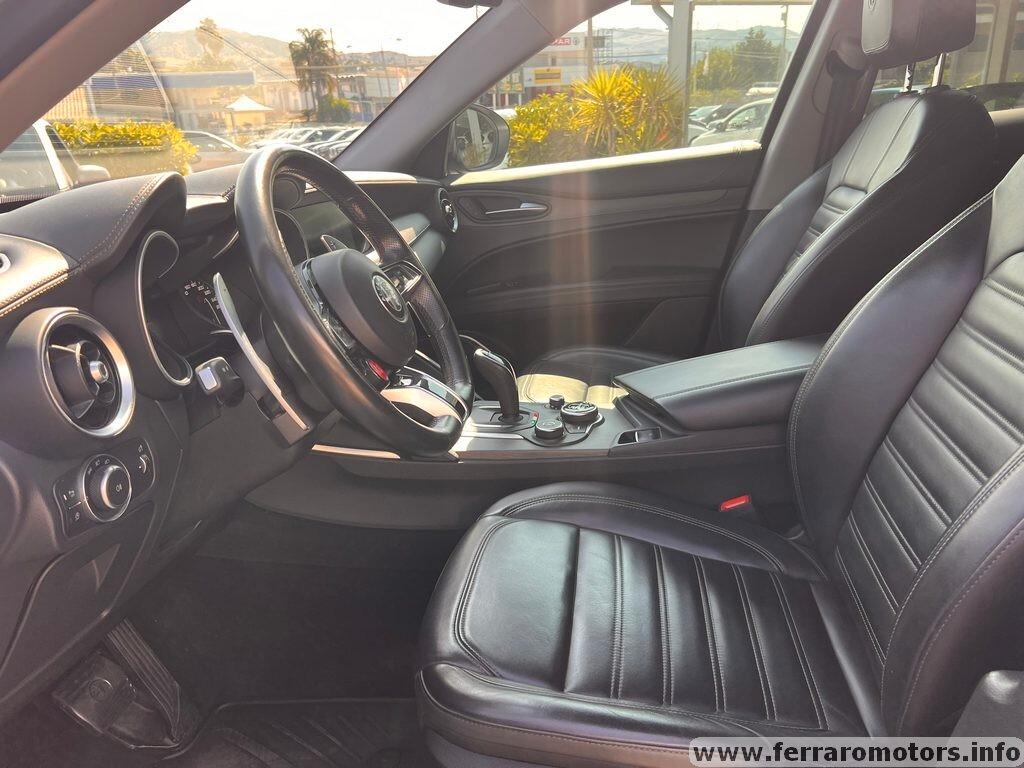 Alfa Romeo Stelvio 2.0 Turbo 280 CV AT8 Q4 Executive