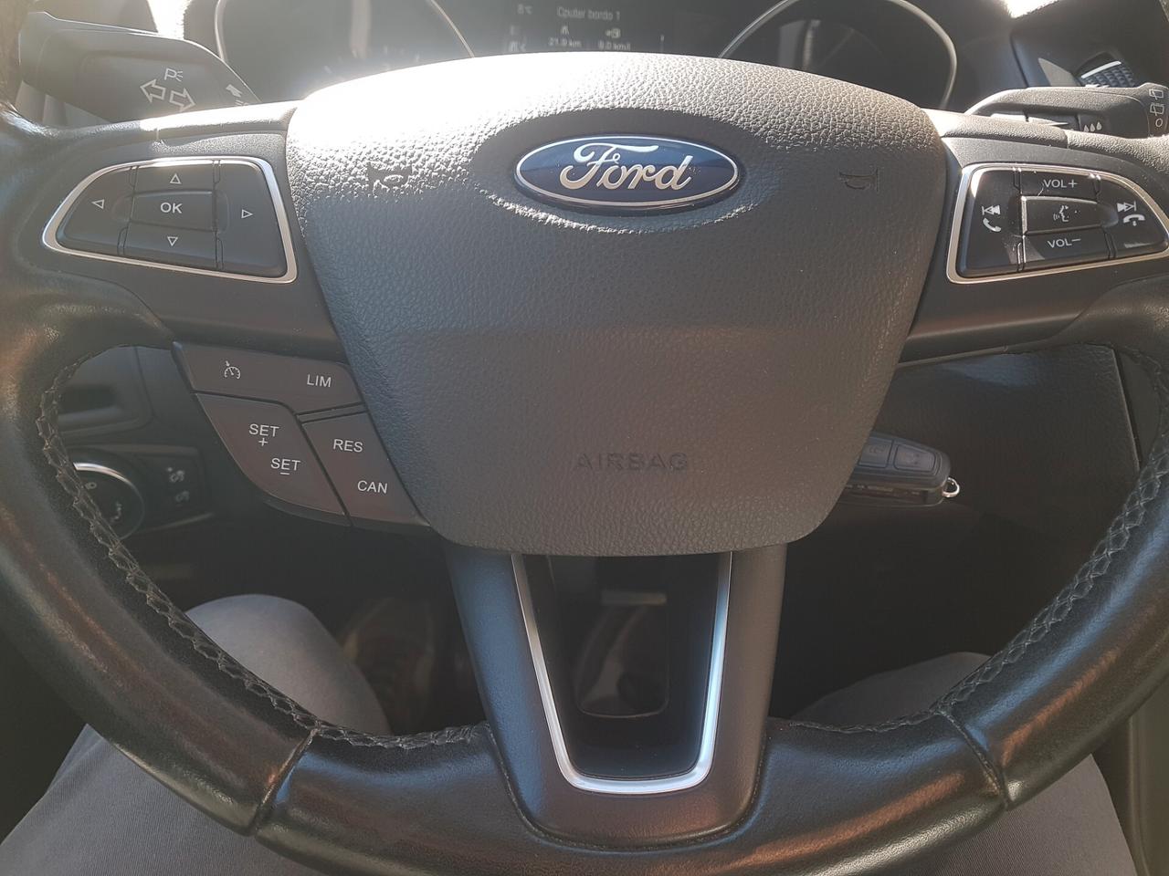 FORD FOCUS SW 1500 TDCI 120 CV NAVI KM CERTIFICATI