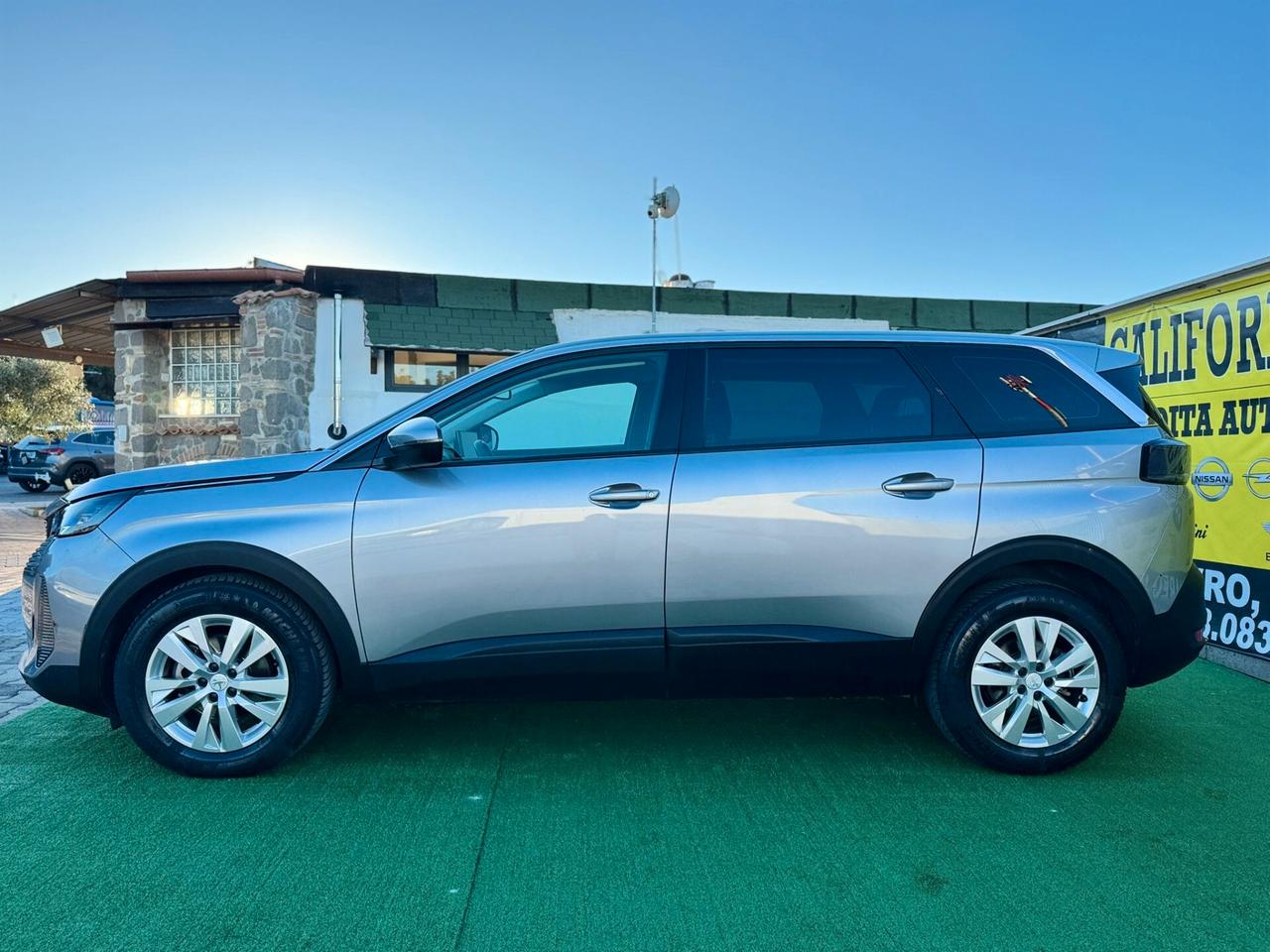 Peugeot 5008 1.5 131cv EAT8 Anno 03/2021 Permute Garanzia Finanziamenti