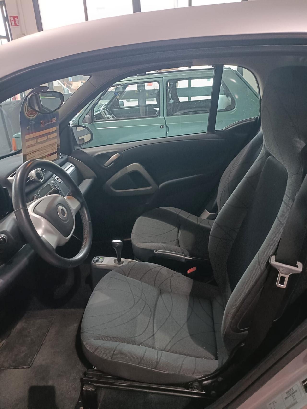 Smart ForTwo 1000 52 kW coupé passion-CLIMA-SERVO-CONTAGIRI-SOLO 87.000 KM