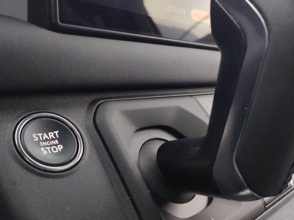 LAND ROVER Defender (2019) LAND ROVER 110 3.0D I6 200 CV AWD Auto S del 2025