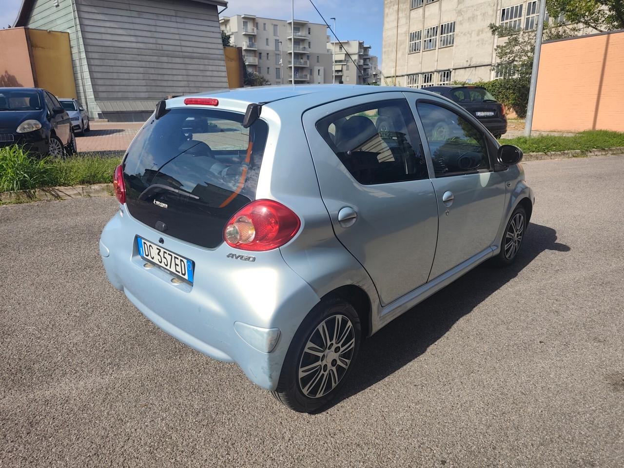 Toyota Aygo 1.0 Benz euro 4 5 porte Sol