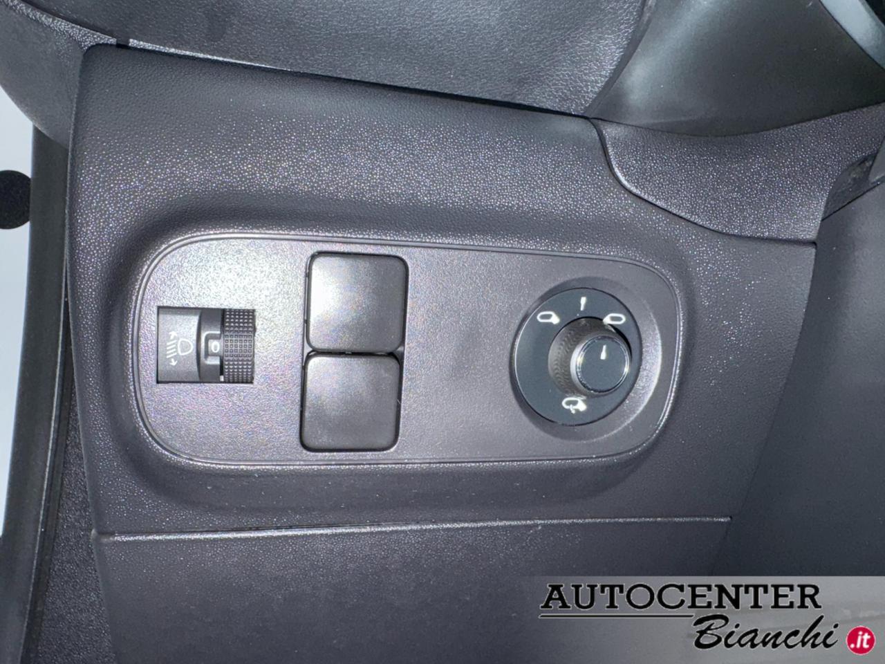 Citroen C3 1.2 puretech Shine s&s 83cv neopatentati