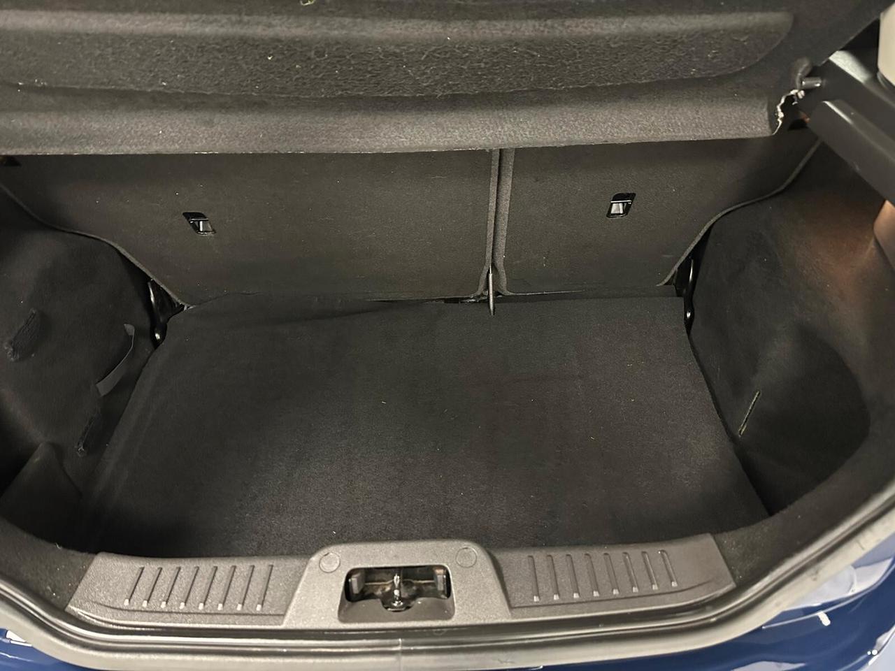 Ford Fiesta 1.4 5 porte Bz.- GPL Business - Unico proprietario