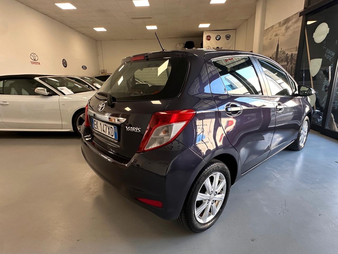 TOYOTA YARIS 1.0 BENZINA 5 PORTE