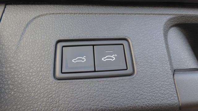 VOLKSWAGEN Passat Variant 2.0 TDI SCR 190 CV DSG Highline BMT