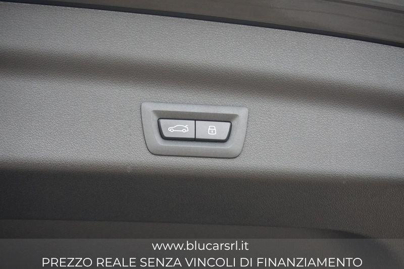 BMW X1 sDrive 18d X-Line DCT