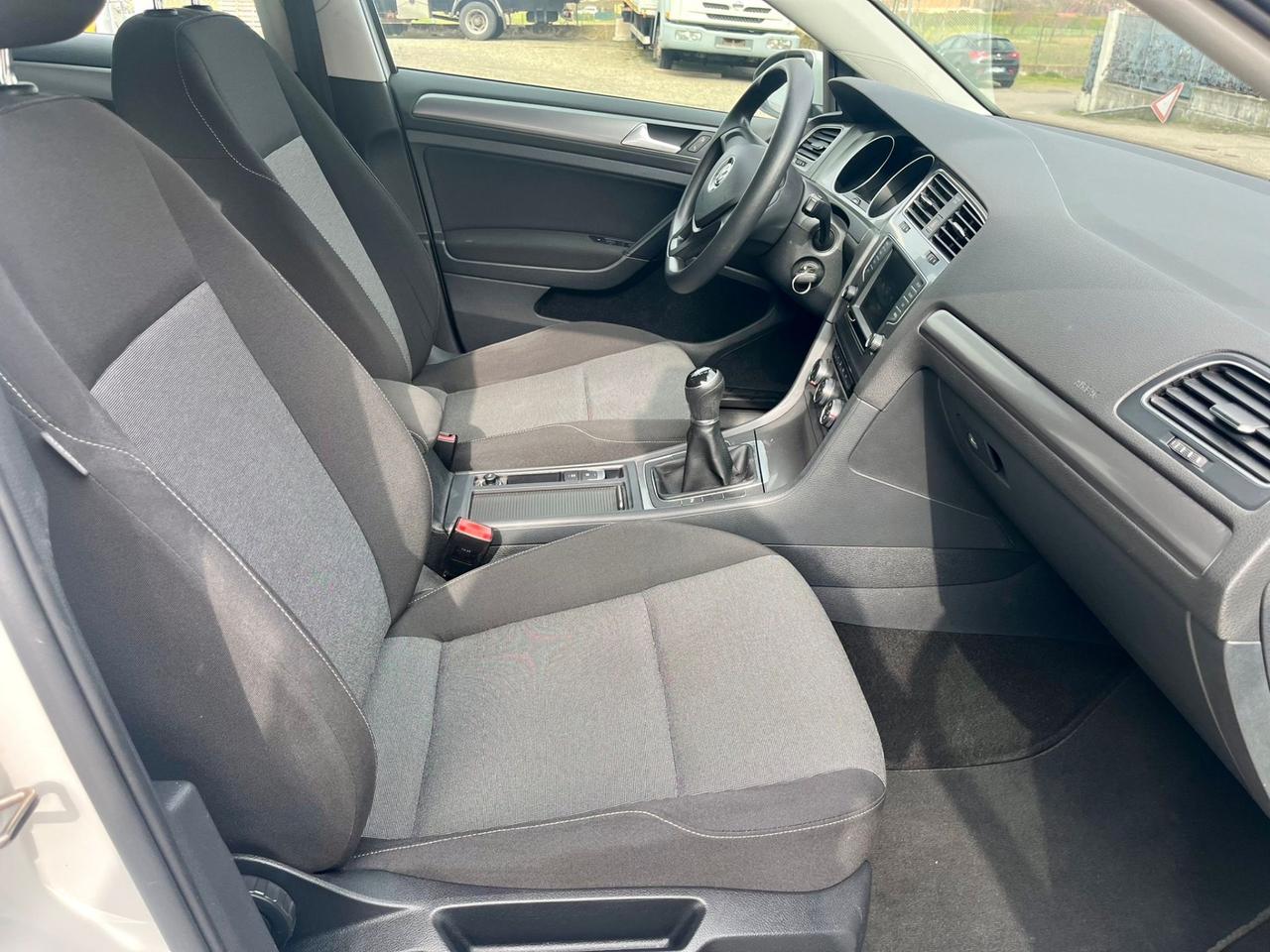 VW Golf 1.6tdi 90cv 2015 59.000km pari al nuovo