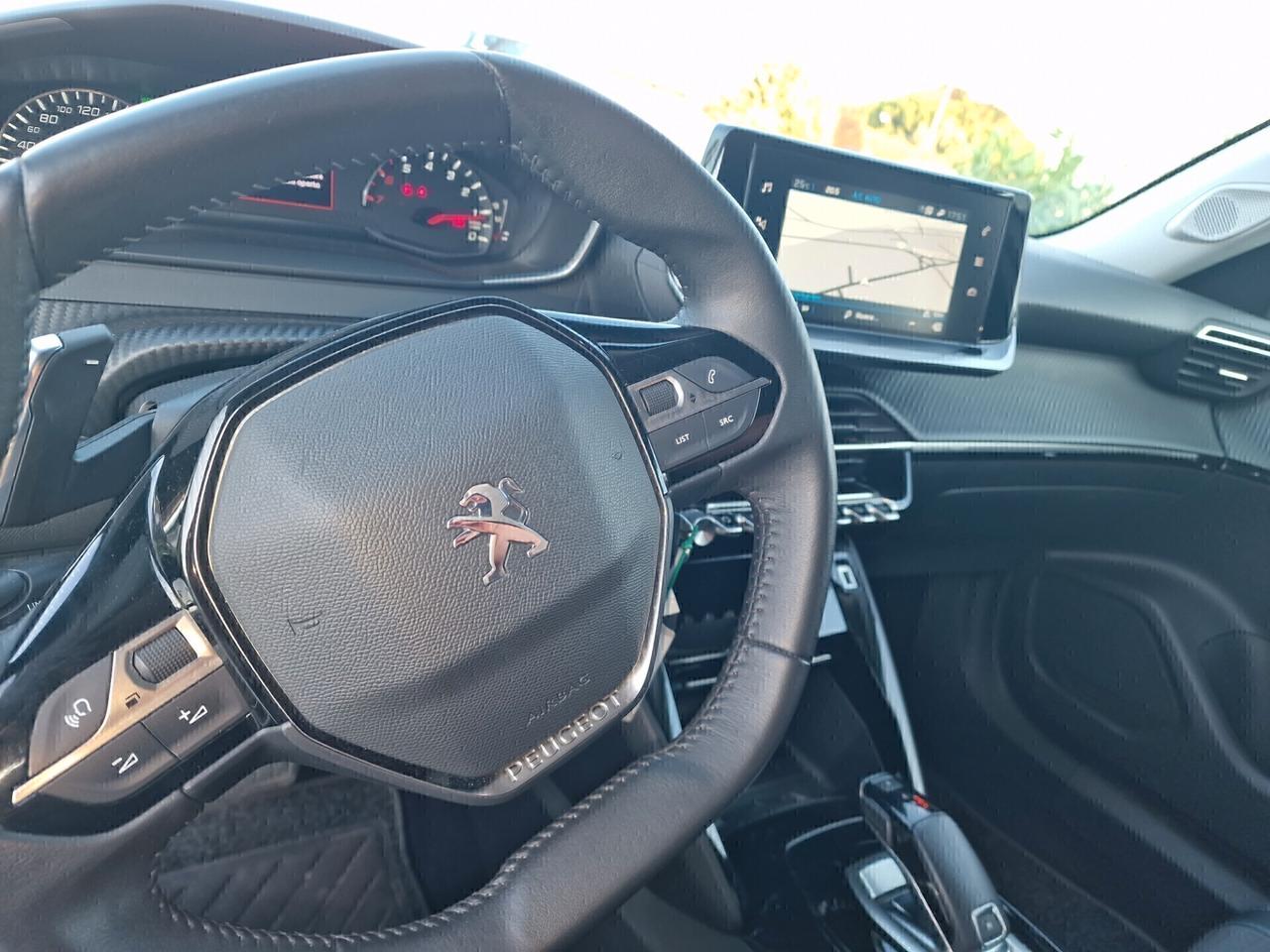 Peugeot 2008 BlueHDi 130 S&S EAT8 Allure Pack 2022