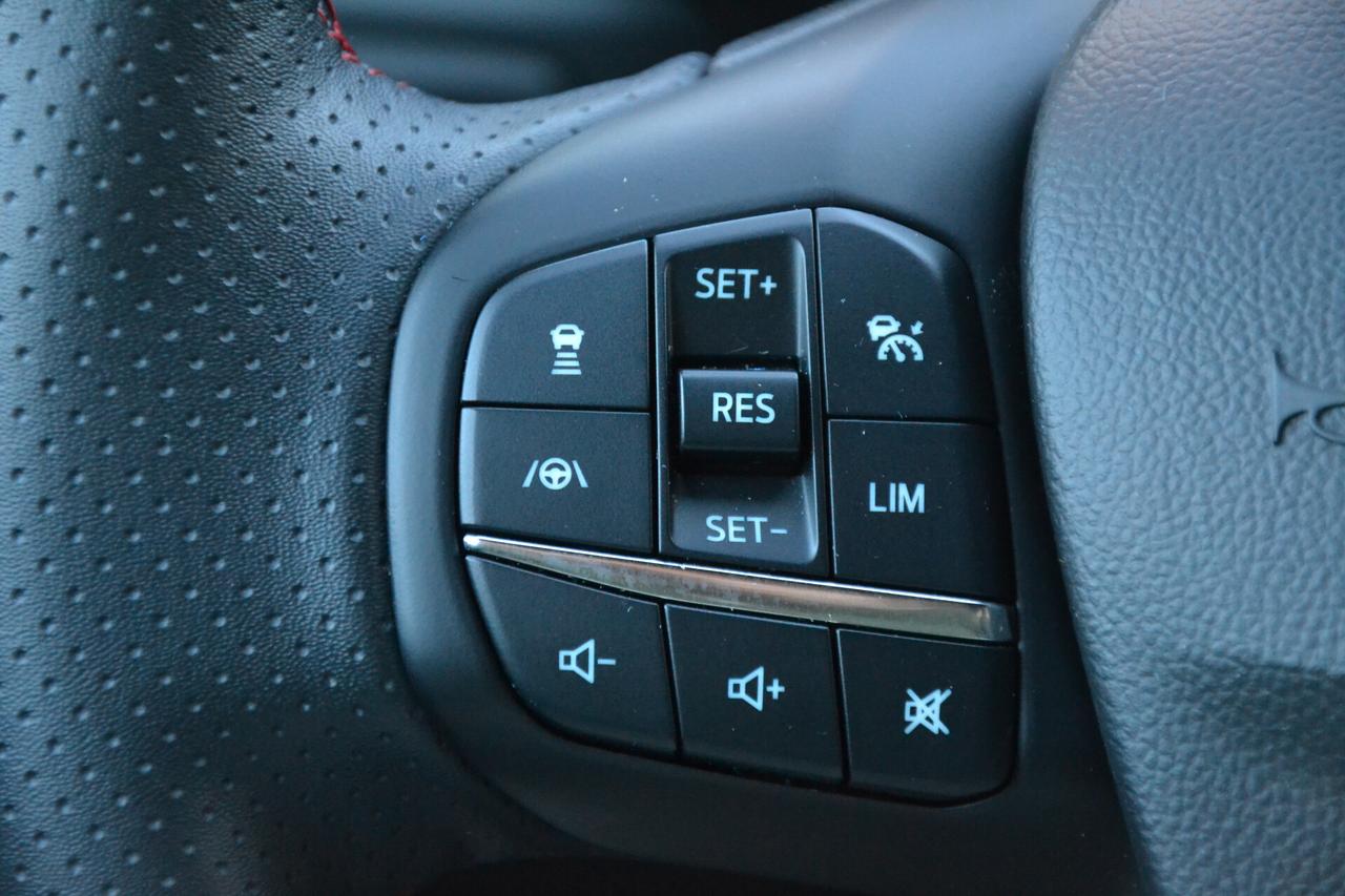 Ford Focus 1.5 115CV ST-LINE AUT. +NAV+FULL LED+RCAM+PRIVACY+