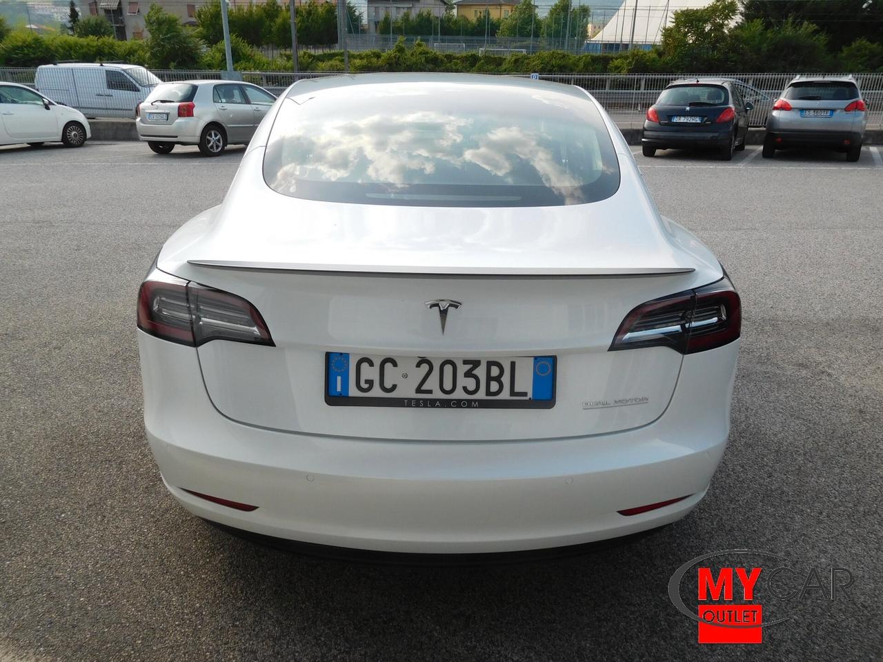 Tesla Model 3 Long Range Performance AWD