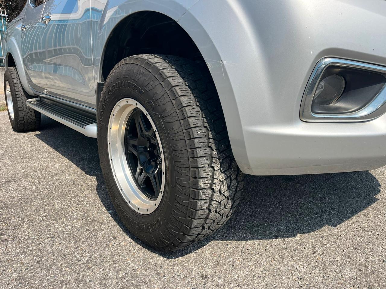 Nissan Navara 2.3 dCi 4WD 190CV