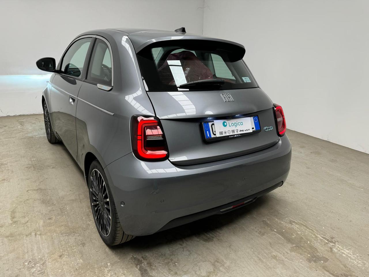 FIAT 500e - 500e 42 kWh La Prima