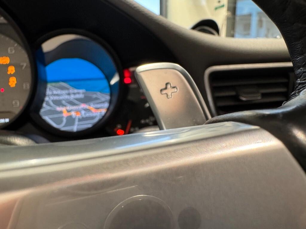 Porsche 911 3.8 Carrera 4S Cabriolet