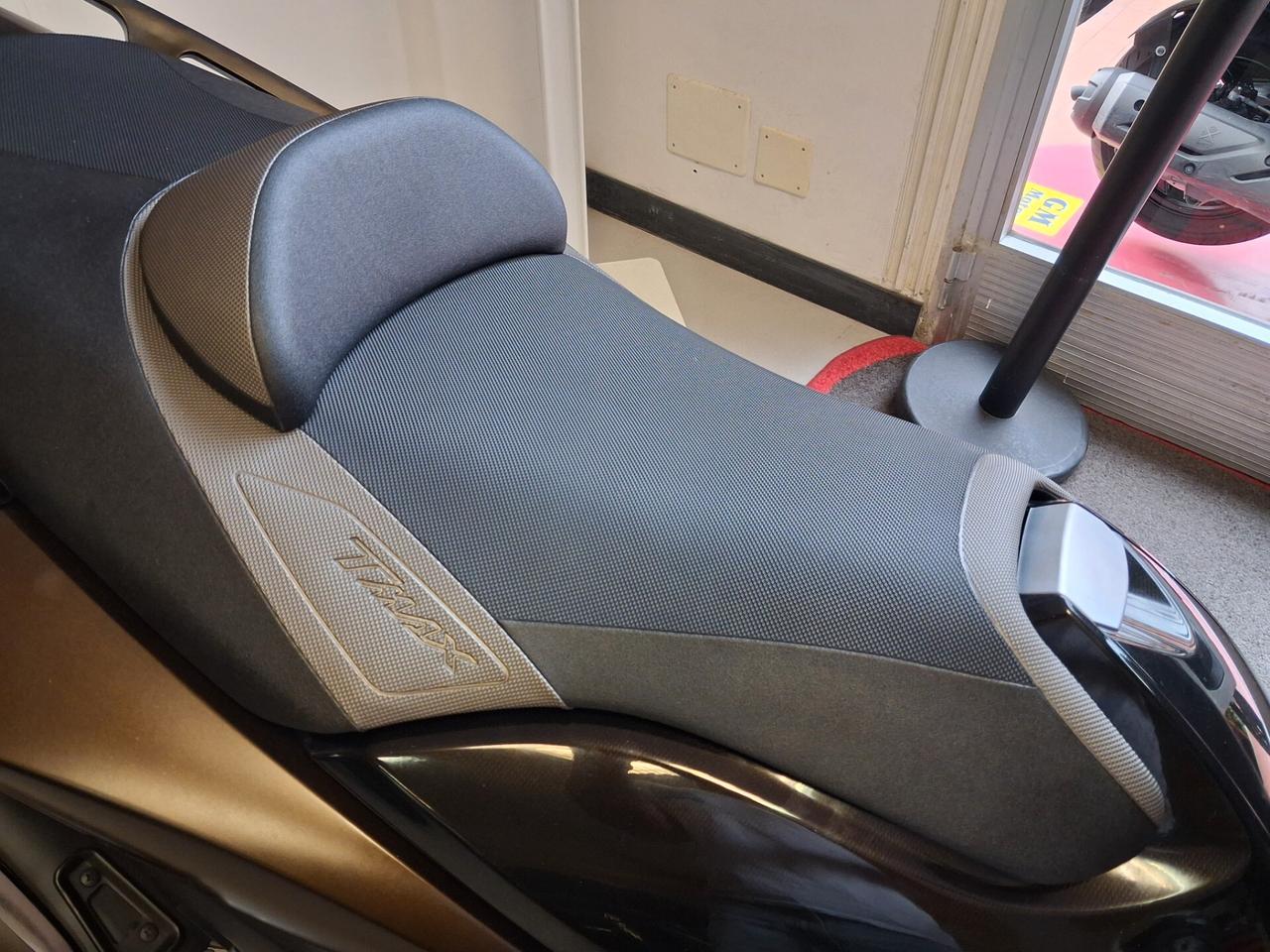 Yamaha T Max TECH
