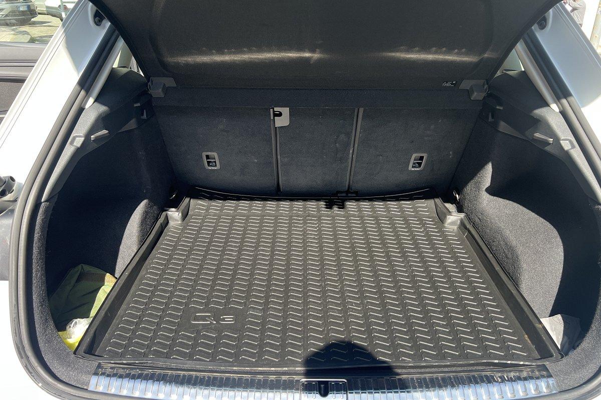 AUDI Q3 35 TDI S tronic Business Advanced