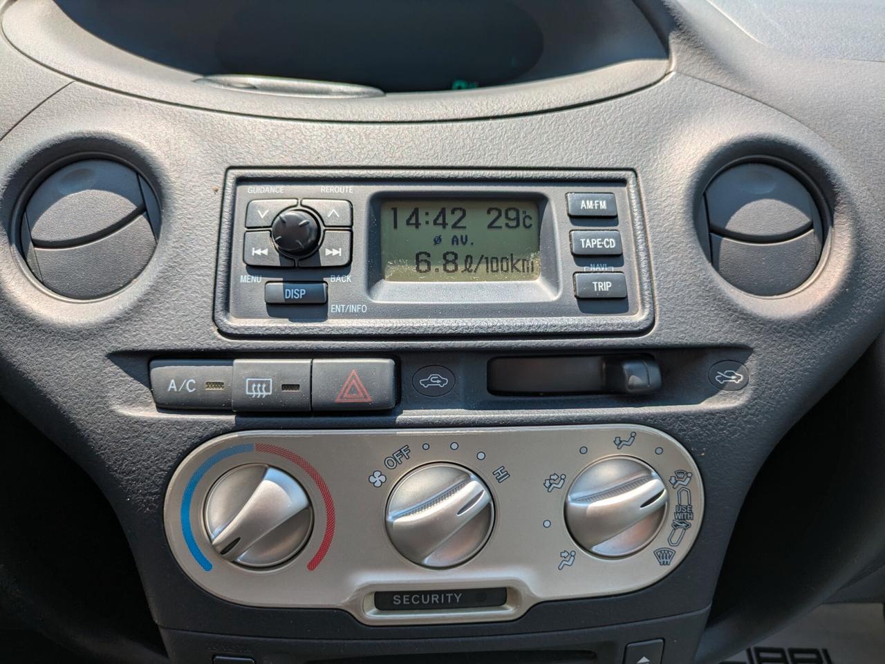 TOYOTA YARIS 1.0 BENZINA 65cv