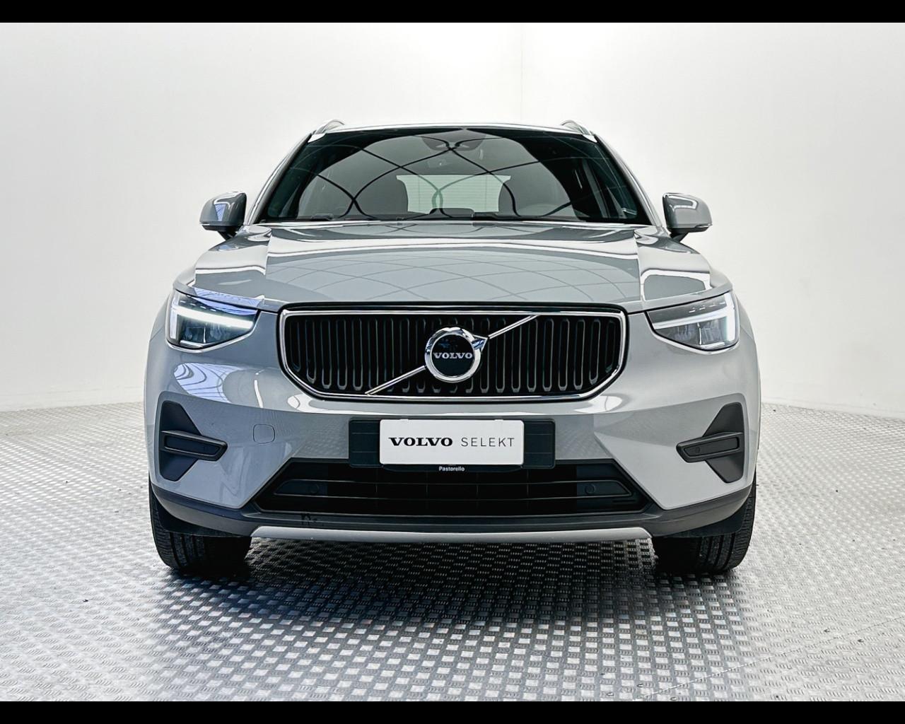 VOLVO XC40 (2017-->) - XC40 B3 automatico Core