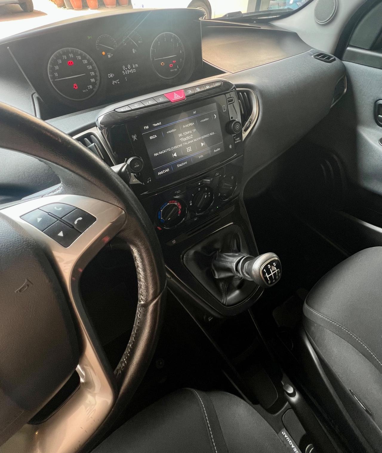 Lancia Ypsilon 1.0 FireFly 5 porte S&S Hybrid Gold Plus