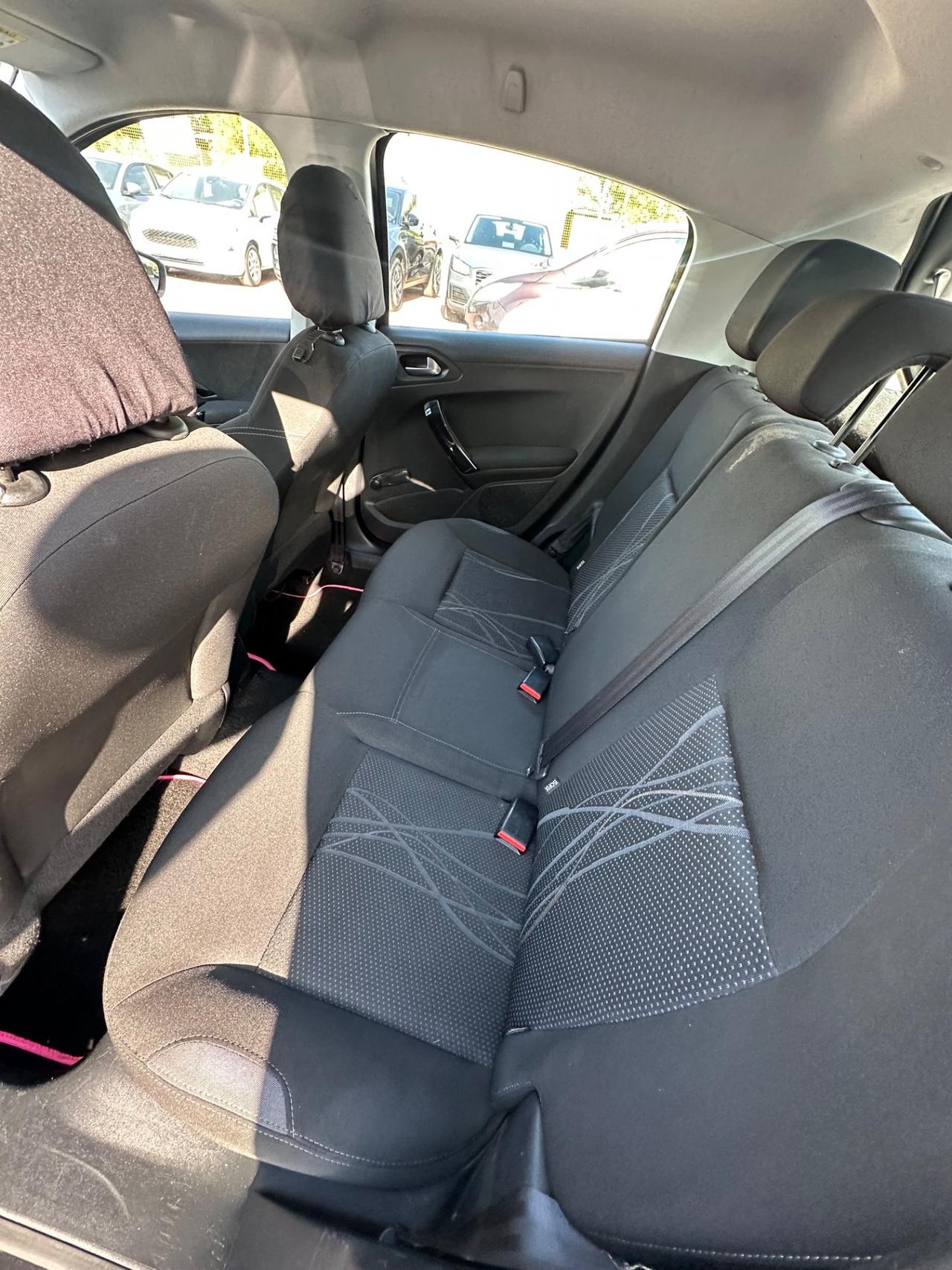 Peugeot 208 1.2 VTi 82 CV 5 porte Access