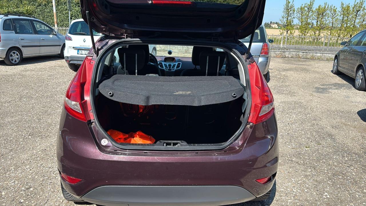 Ford Fiesta Ikon 1.4 3 porte Bz.- GPL