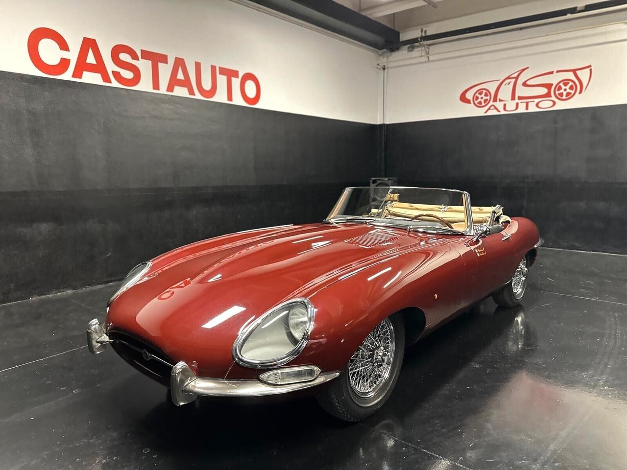 Jaguar E-Type Spider 3.8