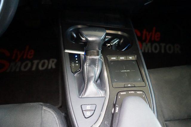 LEXUS UX 250h Business FULL HYBRID CERTIFICATA PARI AL NUOVO