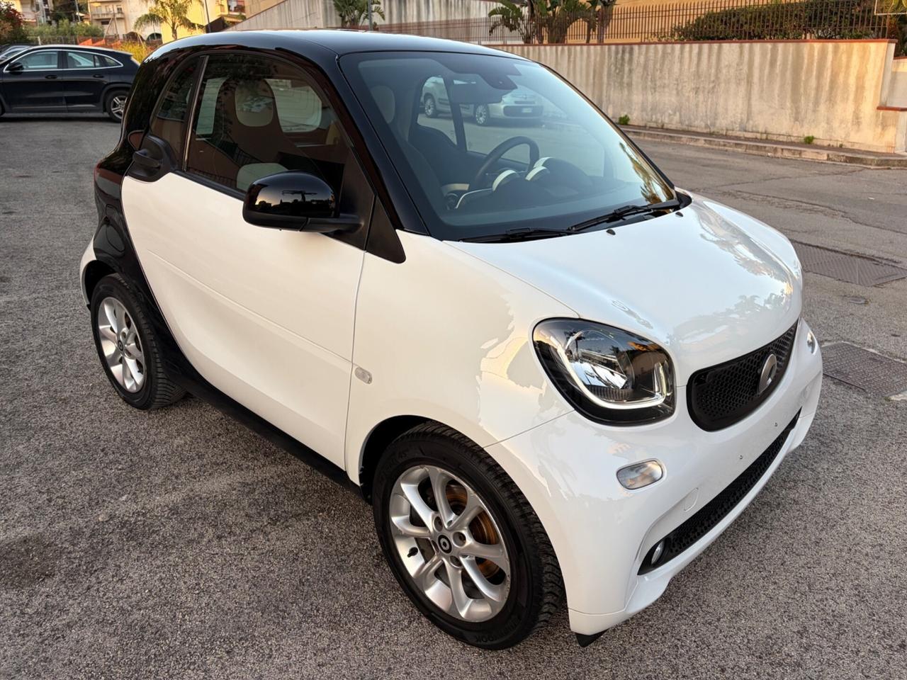 Smart ForTwo 1000 62 kW coupé passion