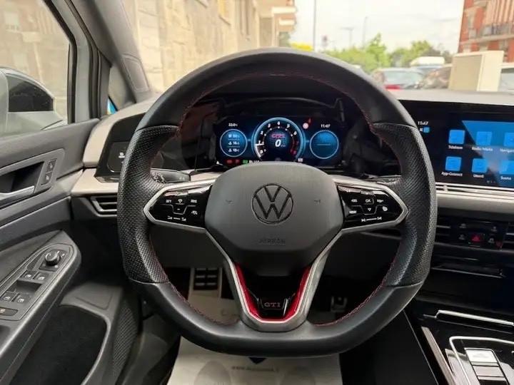 Volkswagen Golf GTI 2.0 TSI PERFORMANCE
