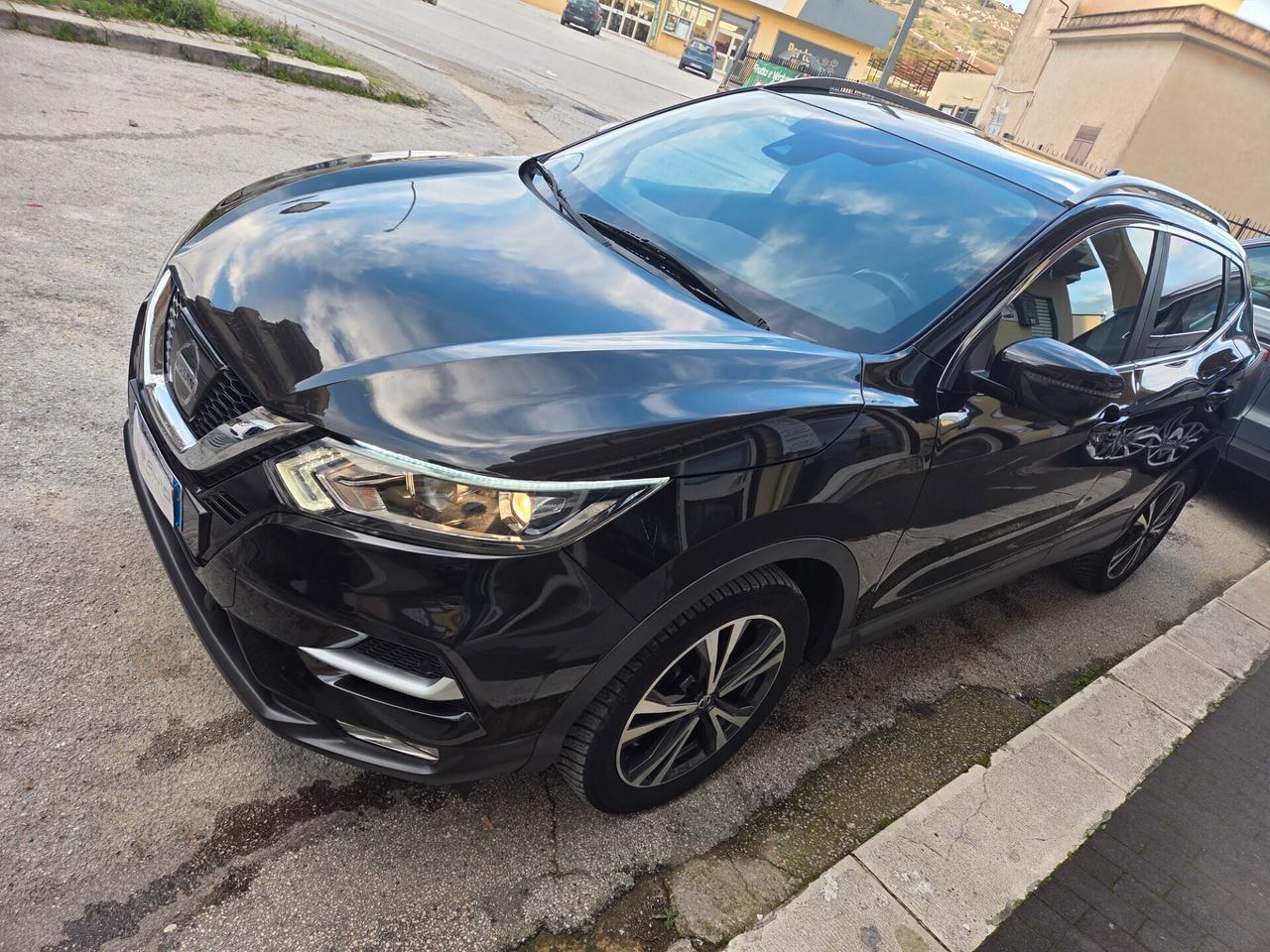 NISSAN QASHQAI ANNO 2018 TEKNA NAVI TELEC KM CERT