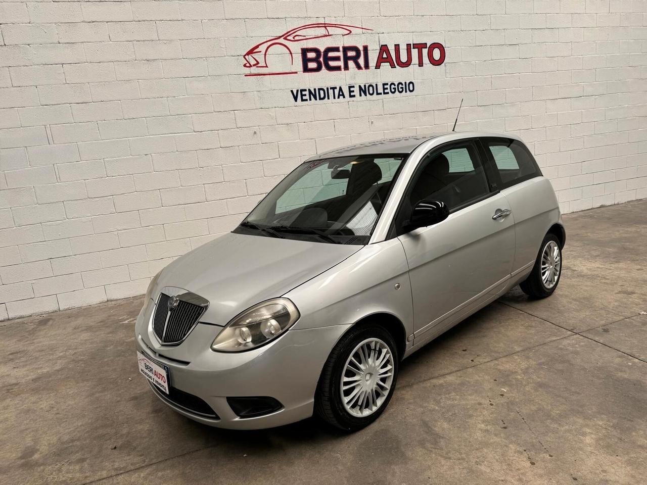 Lancia Ypsilon Platinum
