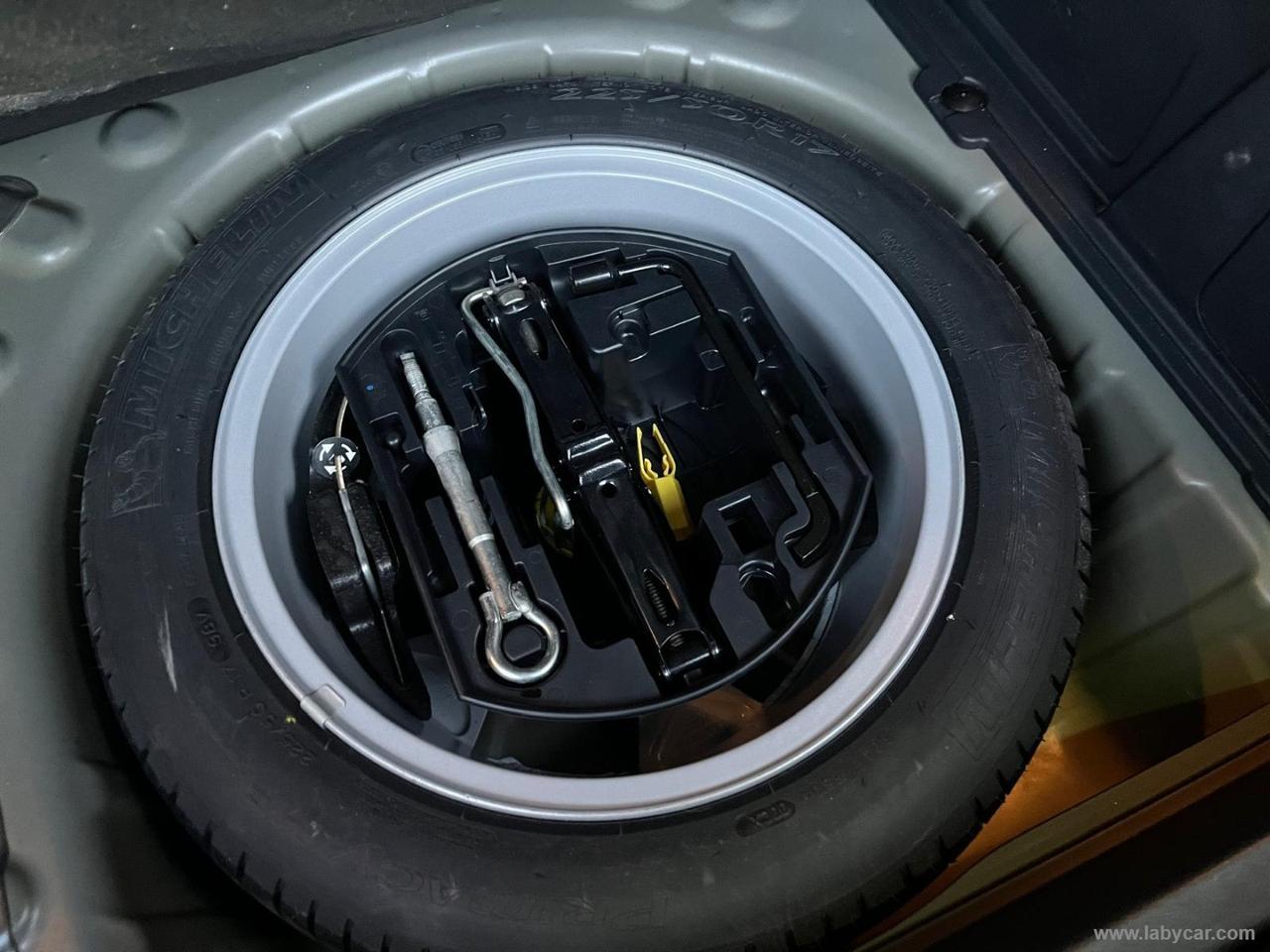 PEUGEOT 3008 1.6 HDi 110 CV ca. robot. Premium C.AUTOMATICO