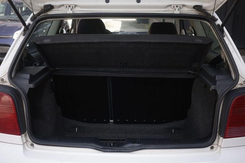 Volkswagen Polo Volkswagen Polo 1.9 47KW ANNO 2000