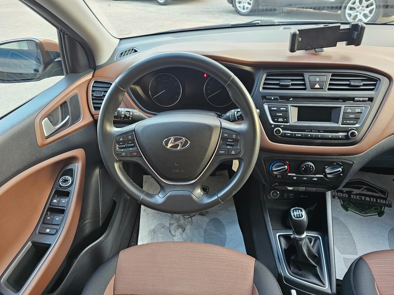 Hyundai i20 1.2 84 CV 5 porte Gpl