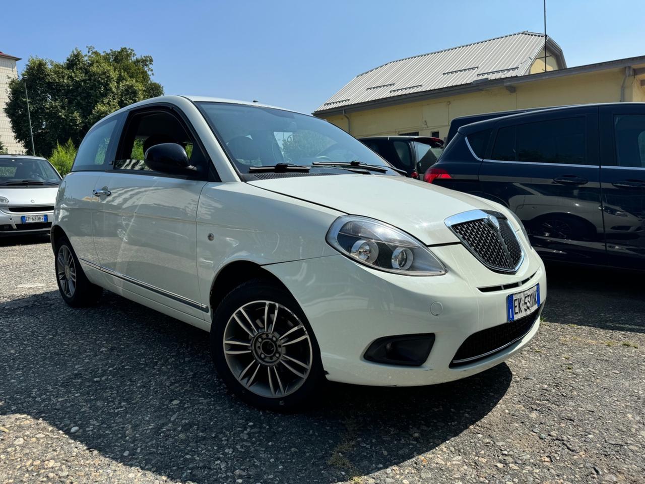 Lancia Ypsilon 1.2 Benz Unyca 2012 EURO5