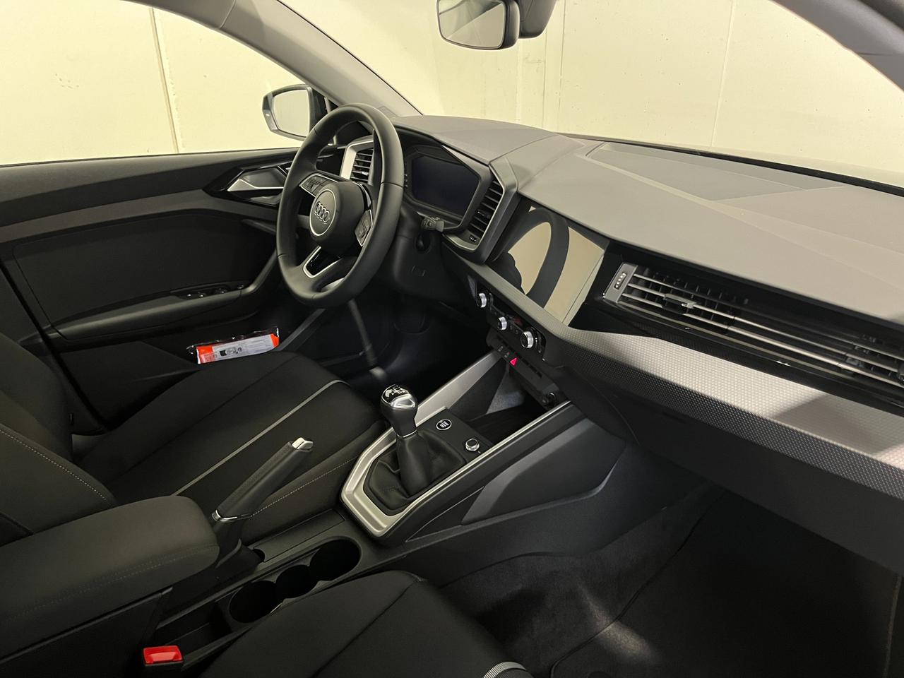 AUDI A1 SPORTBACK 25 TFSI ADVANCED