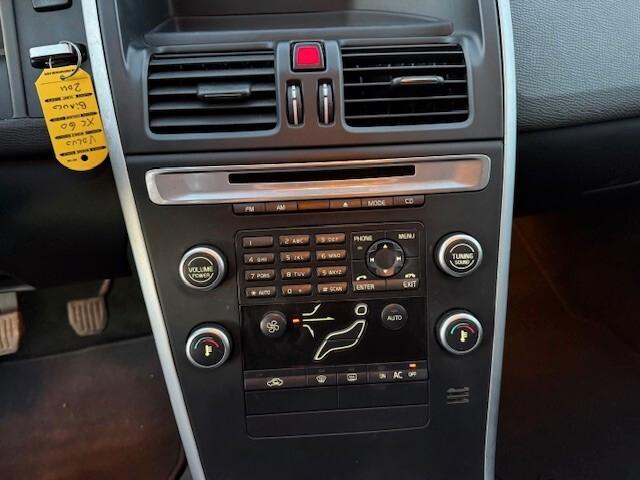 Volvo XC60 DRIVe Summum 2011