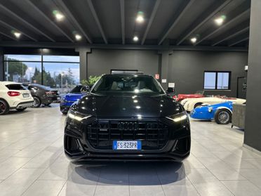 Audi Q8 50 TDI 286 CV quattro S Line identity black