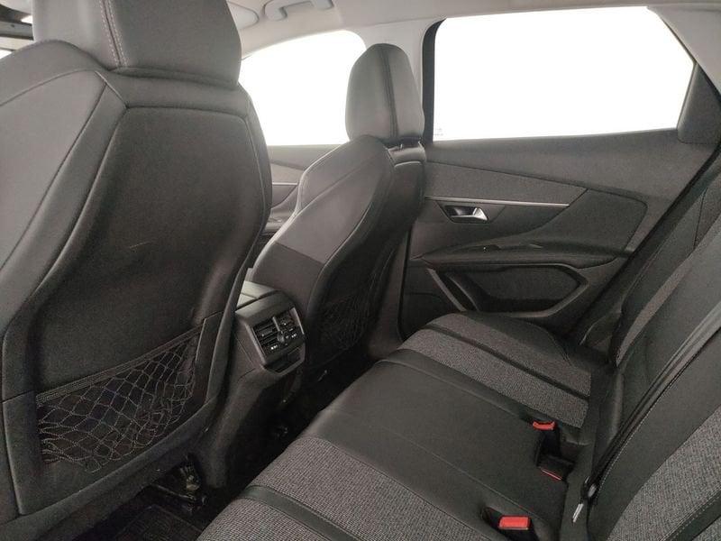 Peugeot 3008 BlueHDi 130 S&S Allure