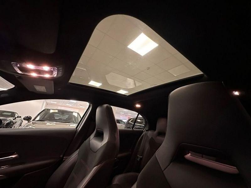 Mercedes-Benz Classe A A 180 Premium Night edition auto