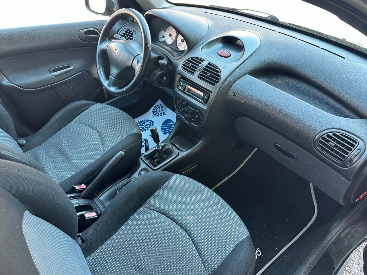 Peugeot 206 1.4 HDi 5p. Sport ok neop.