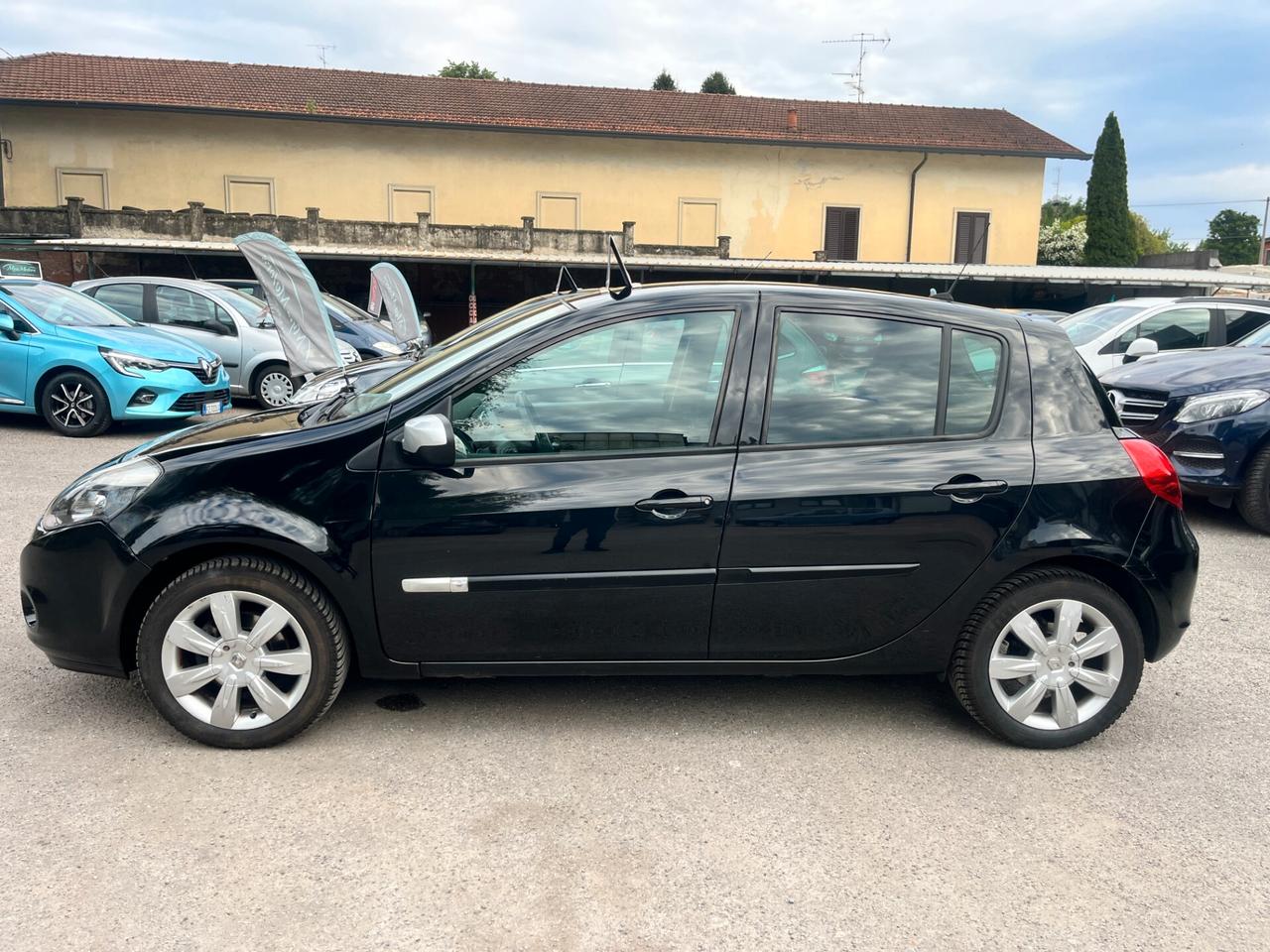 Renault Clio 1.2 16V 5 porte Dynamique