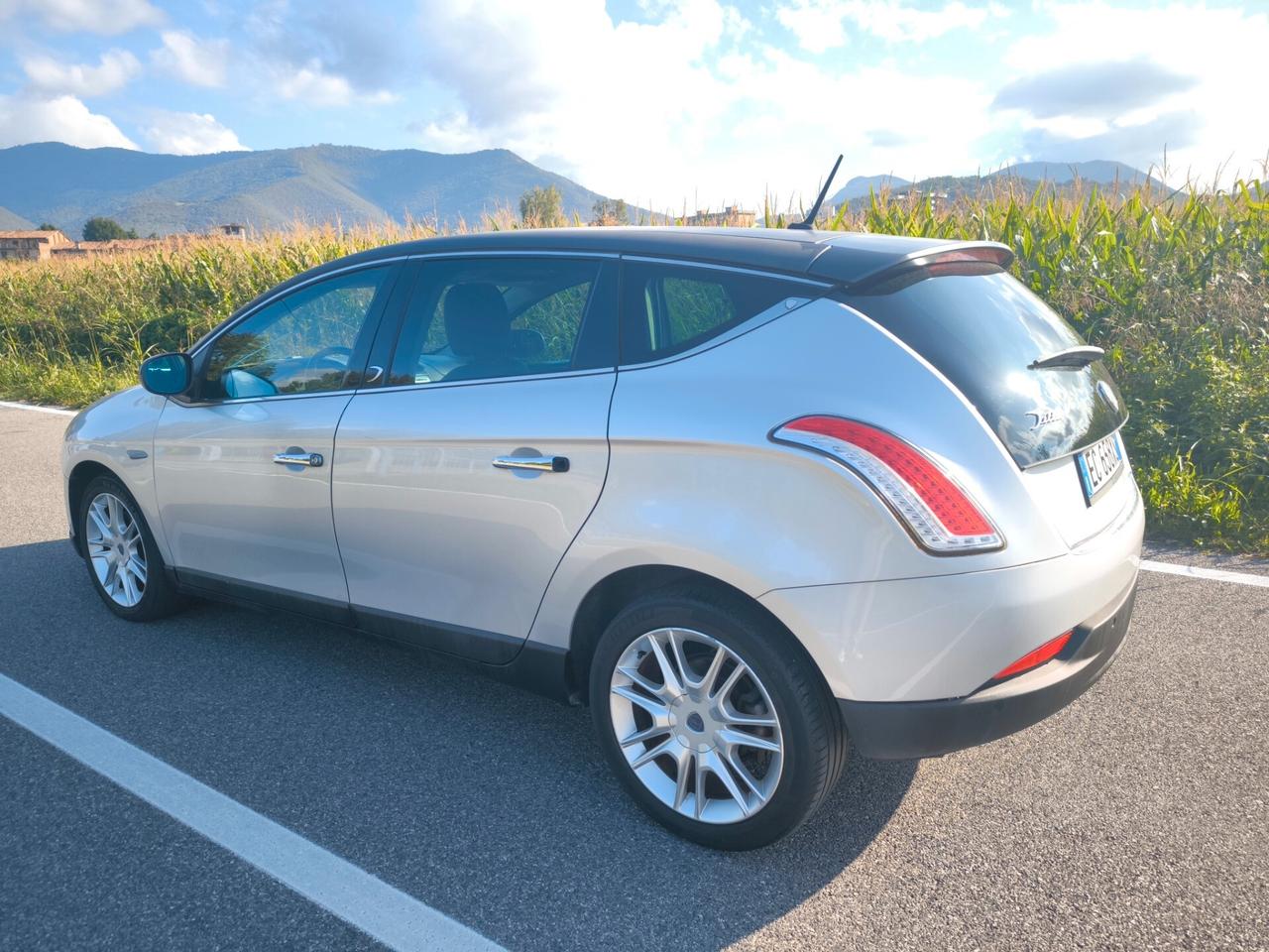 LANCIA DELTA 1,6 MJT-CAMBIO AUTOMATICO-OK NEOPATENTATI