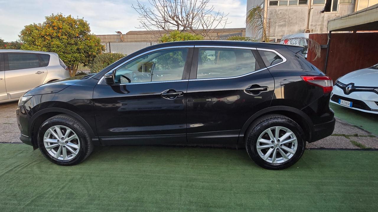Nissan Qashqai 1.5 dCi N-Vision